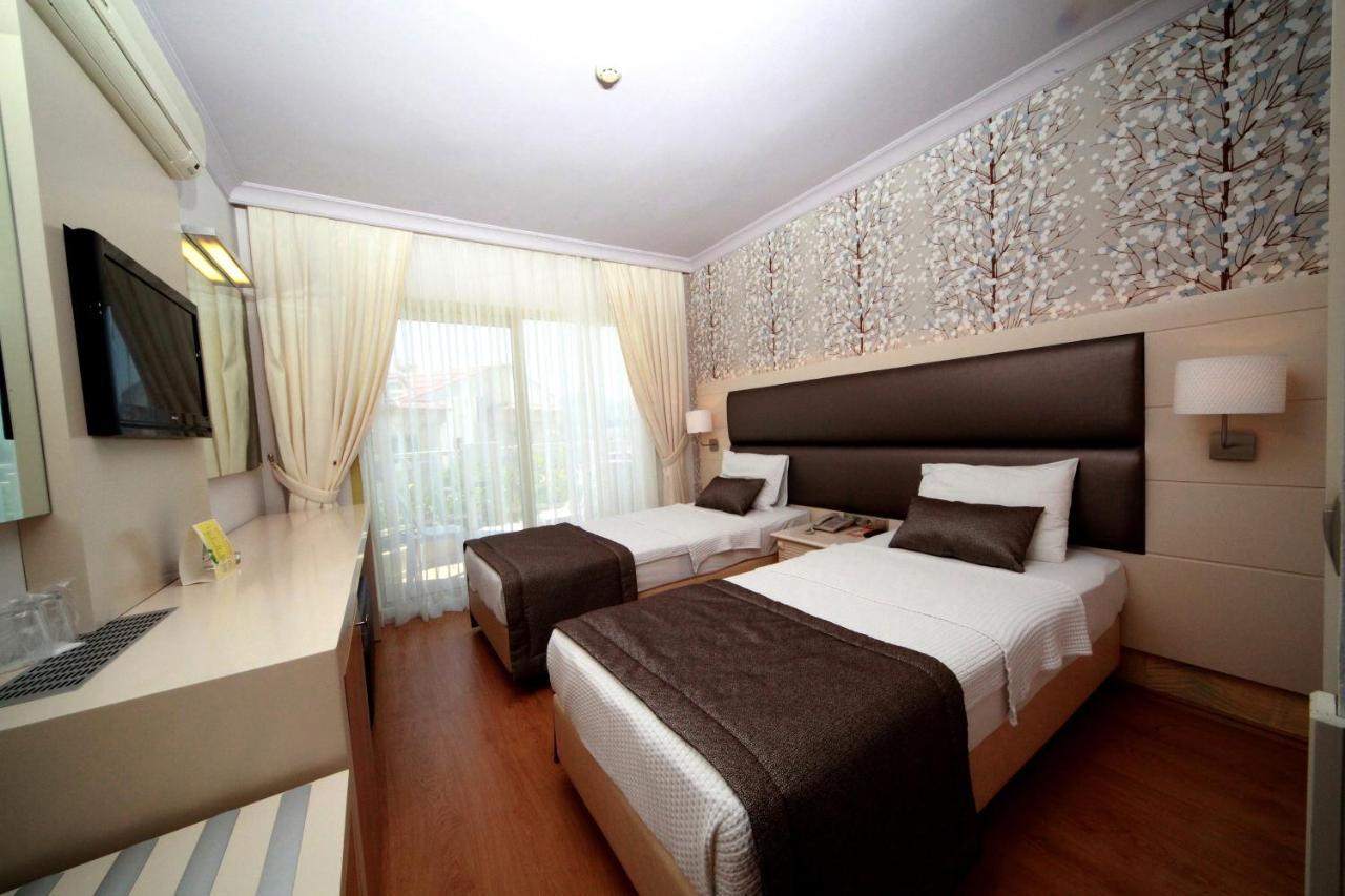 מרמריס Grand Hotel Faros מראה חיצוני תמונה