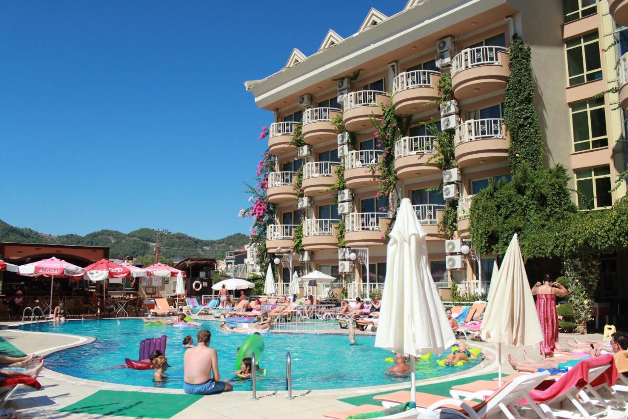 מרמריס Grand Hotel Faros מראה חיצוני תמונה