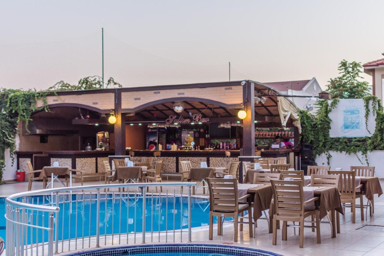מרמריס Grand Hotel Faros מראה חיצוני תמונה