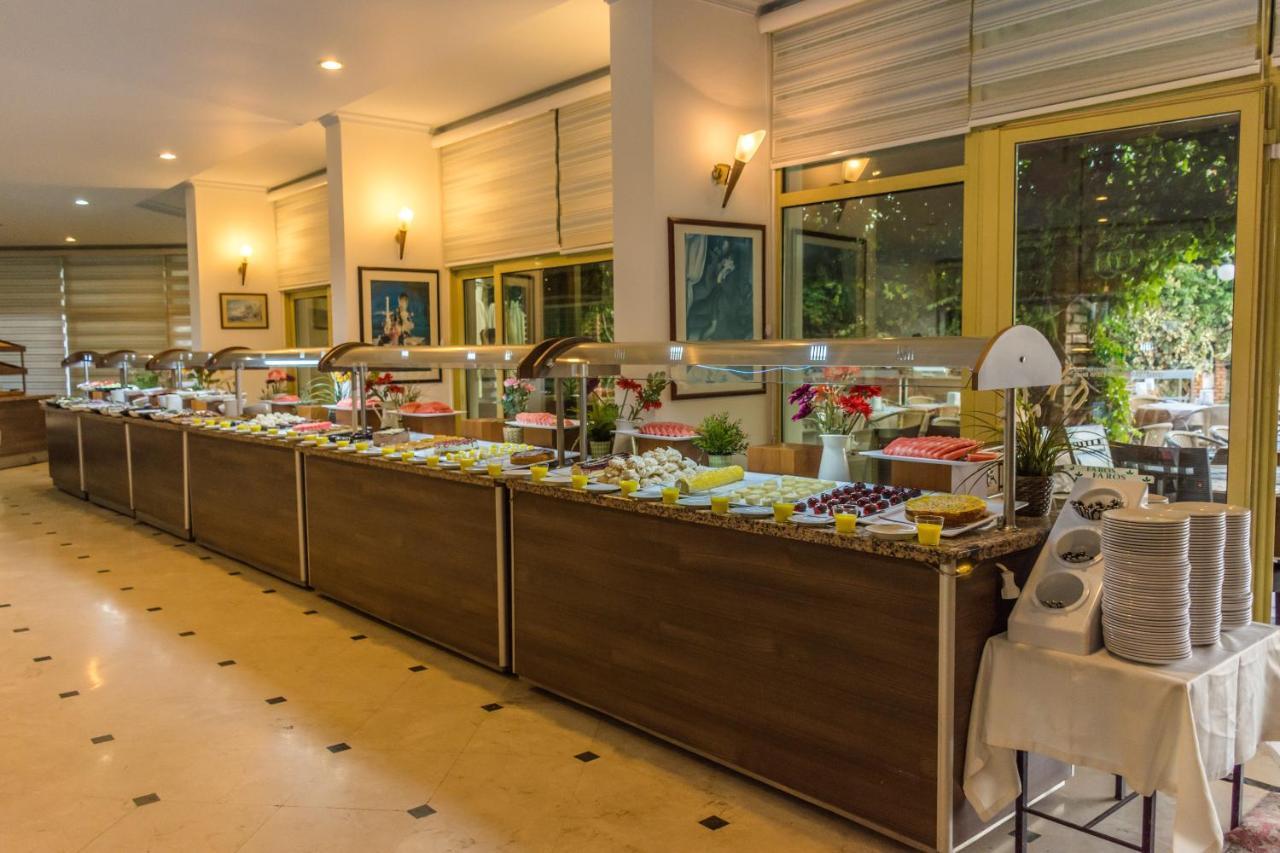 מרמריס Grand Hotel Faros מראה חיצוני תמונה