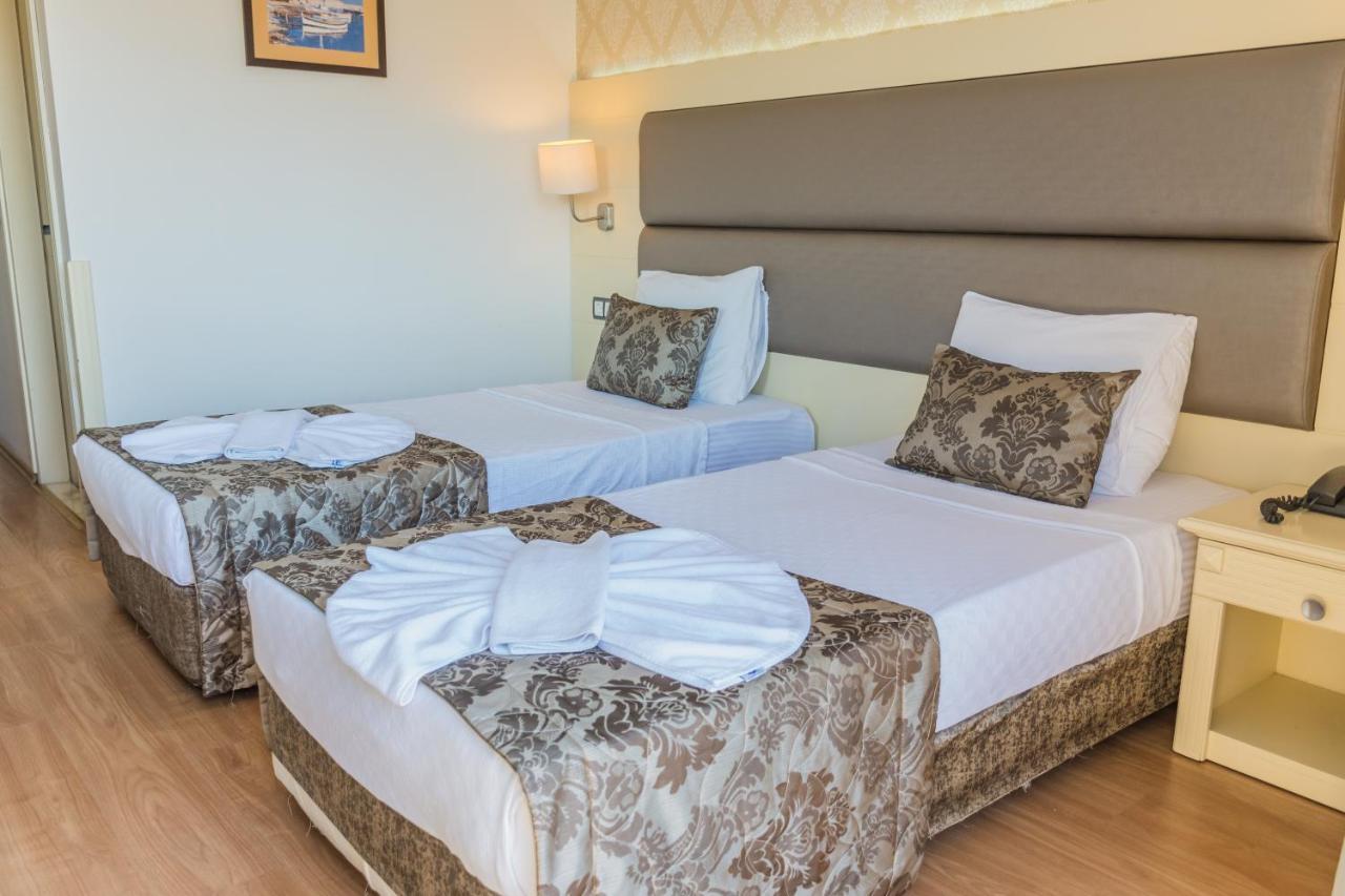 מרמריס Grand Hotel Faros מראה חיצוני תמונה